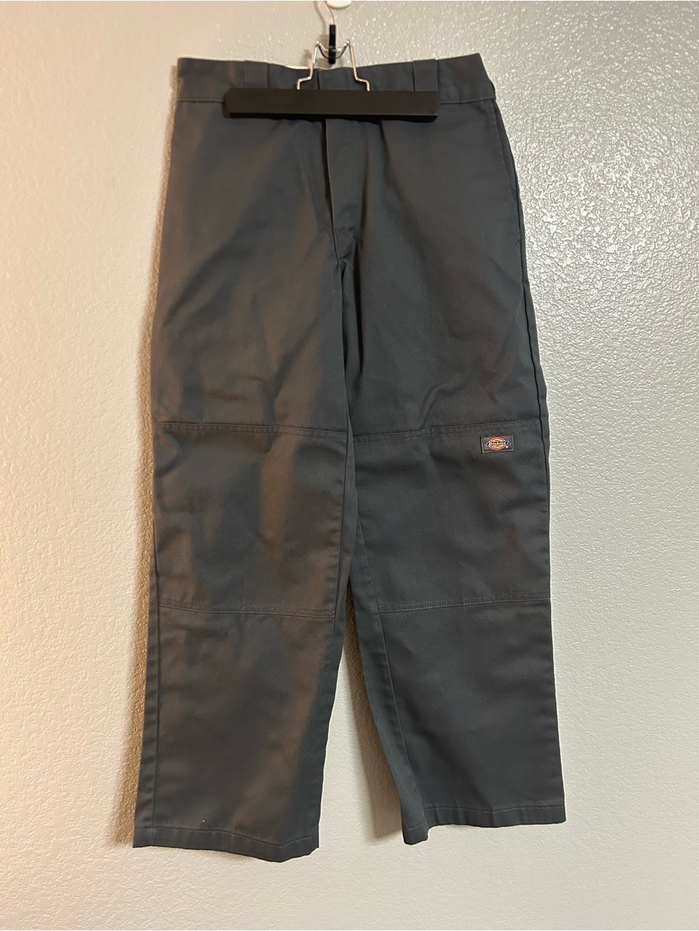B Mens Dickies gray loose fit straight leg work pants size 30 X 30